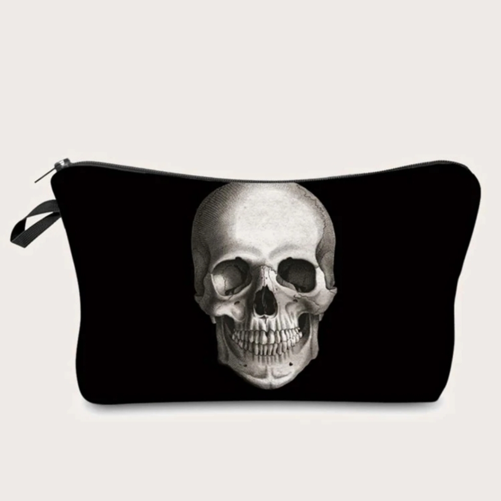 ✨3 FOR $28✨🆕☠️B&W SKULL GRAPHIC COSMETIC BAG
